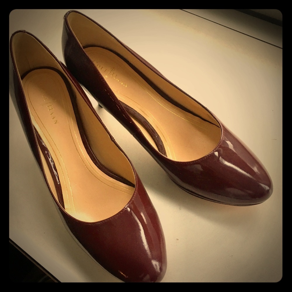 Dresser shoe